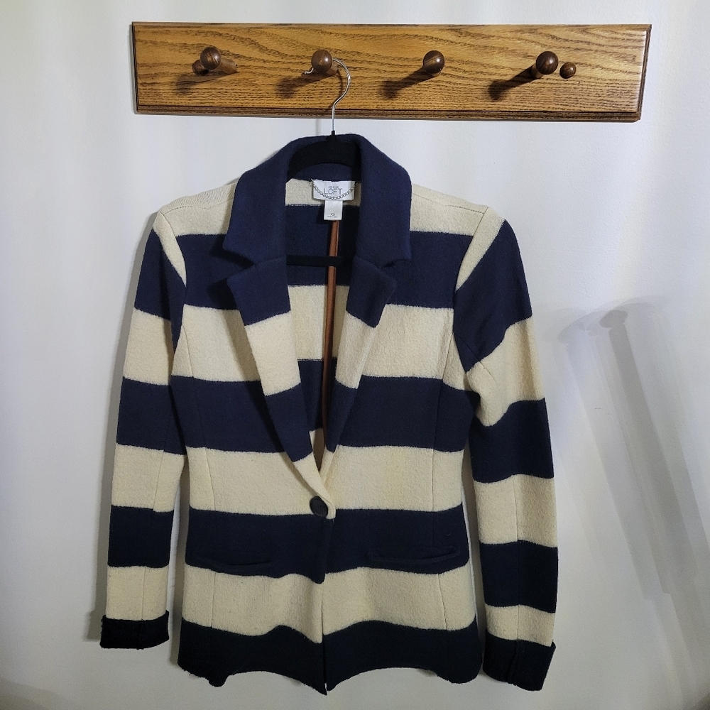 Ann Taylor Loft 100% Merino Wool Blazer, Size XS, Blue And Cream